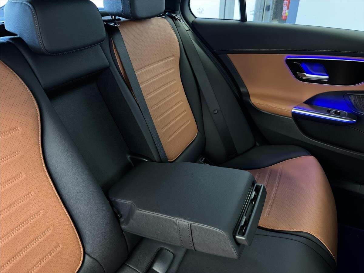 Mercedes-Benz Třídy C Kombi 2,0 l 147 kw