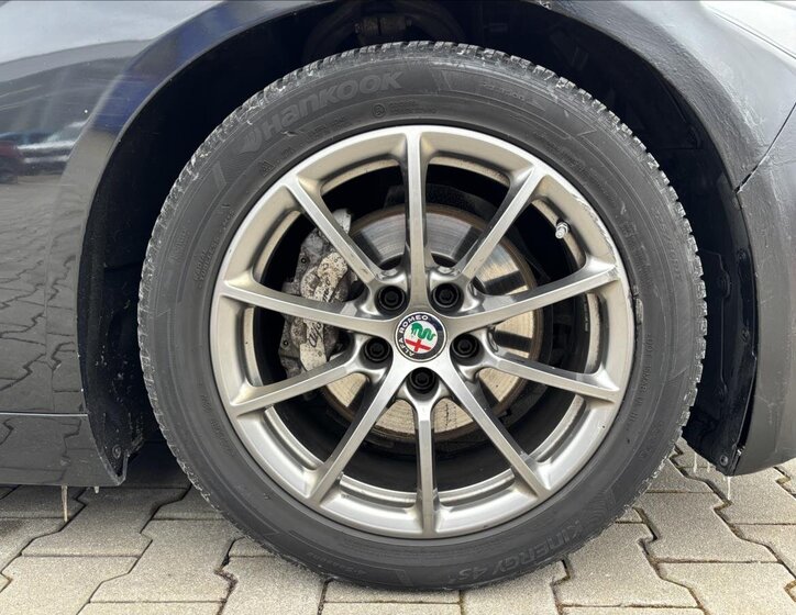 Alfa Romeo Giulia Sedan 2,1 l 132 kw