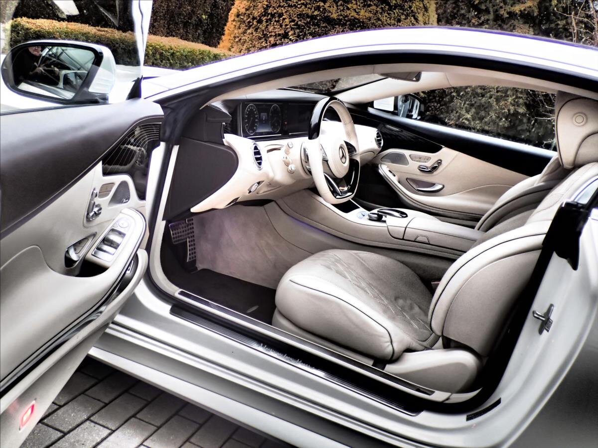 Mercedes-Benz Třídy S Kupé 4,7 l 335 kw