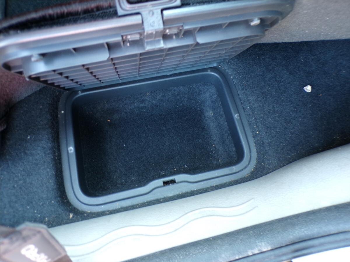 Renault Modus Hatchback 1,1 l 55 kw