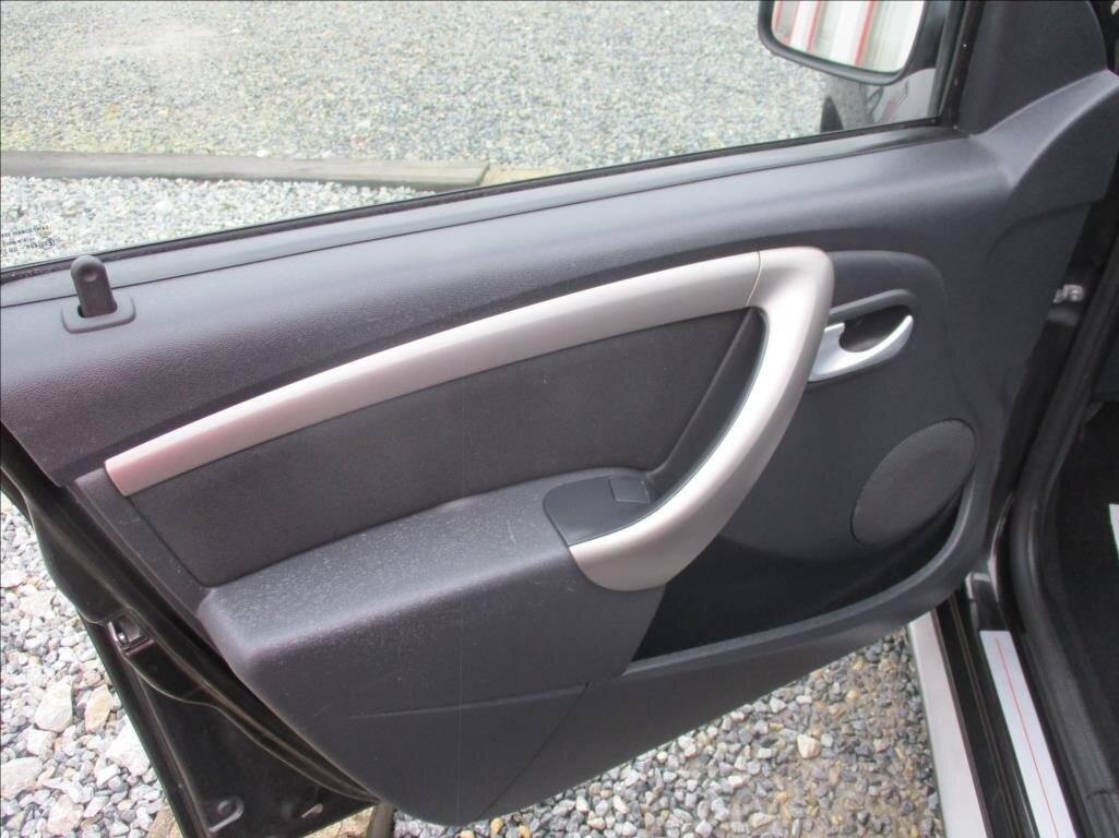 Dacia Duster SUV / Terénní 1,6 l 77 kw