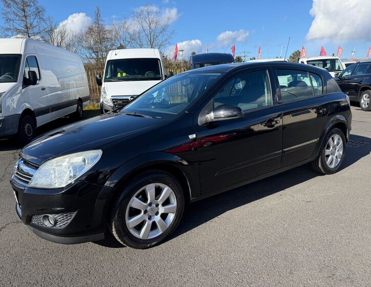 Opel Astra Hatchback 1,6 l 85 kw