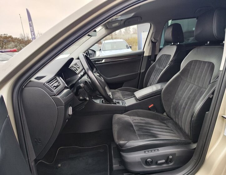 Škoda Superb 18