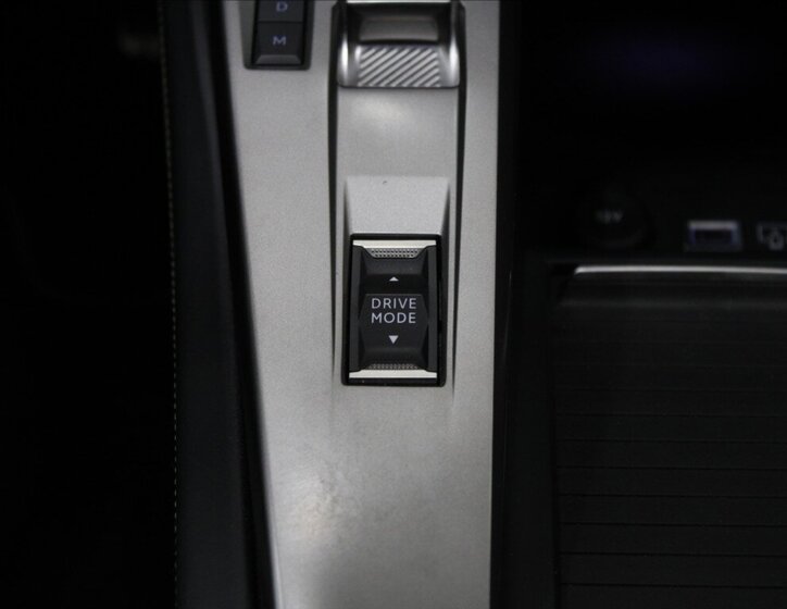 Peugeot 308 Kombi 1,2 l 96 kw