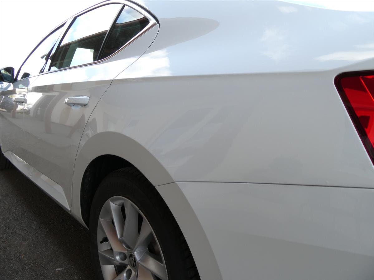 Škoda Superb Liftback 2,0 l 147 kw