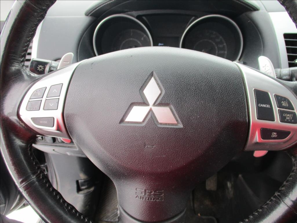 Mitsubishi Outlander SUV 2,2 l 115 kw