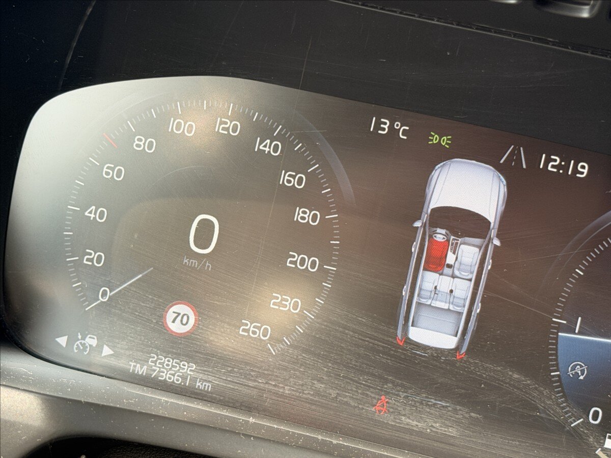 Volvo XC90 SUV / Terénní 2,0 l 173 kw