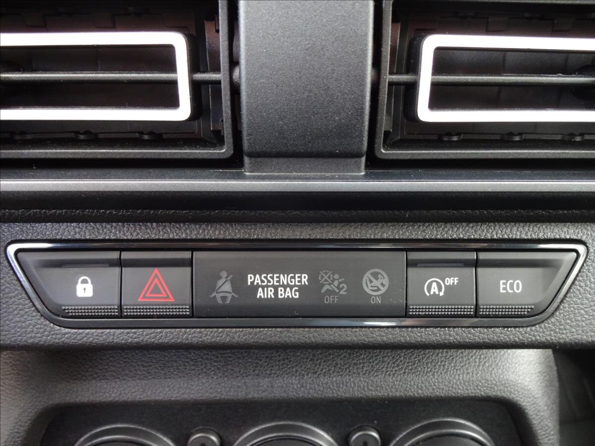 Dacia Sandero Hatchback 999,0 67 kw