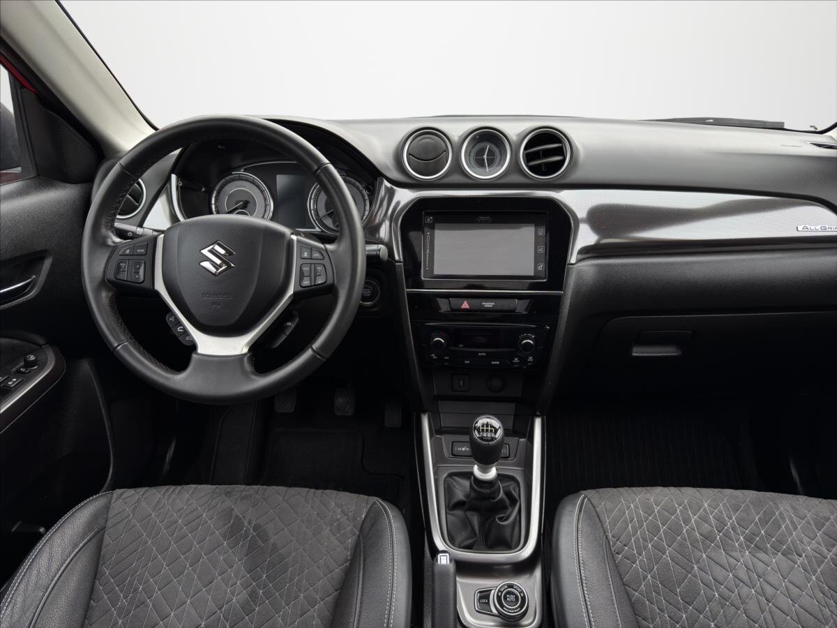 Suzuki Vitara SUV 1,4 l 95 kw