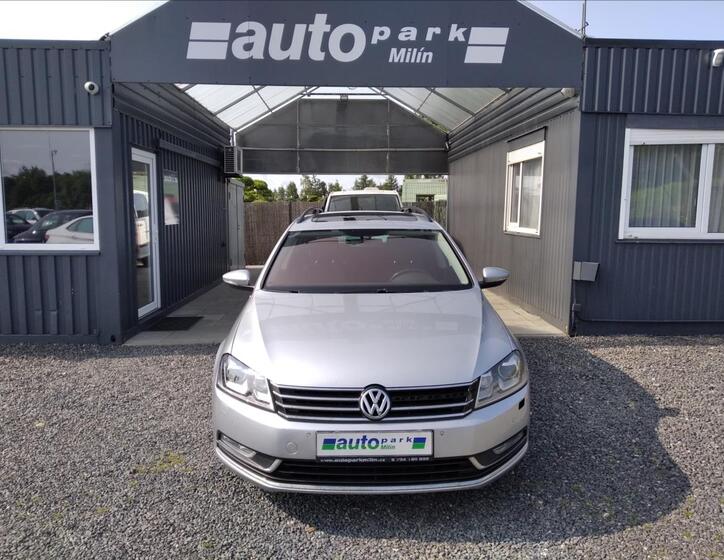 Volkswagen Passat 2