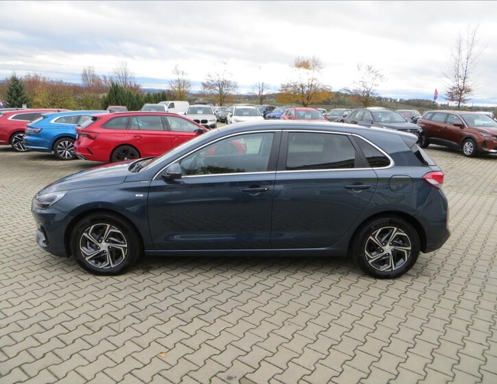 Hyundai i30 4