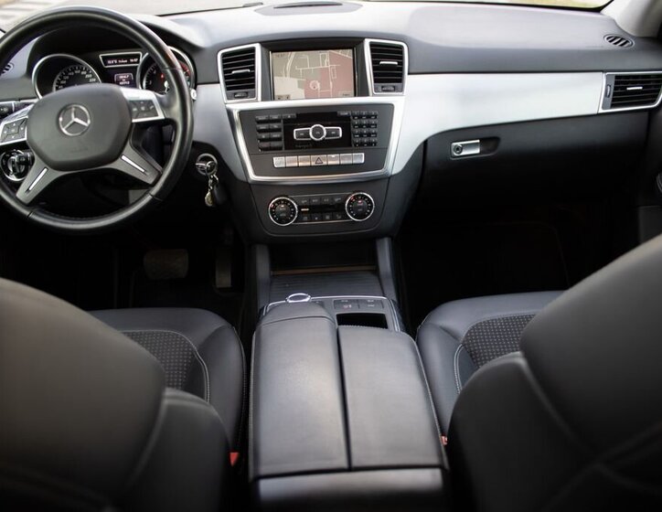 Mercedes-Benz Třídy M SUV / Terénní 3,5 l 225 kw