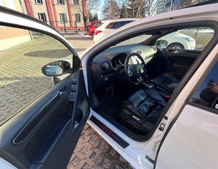 Volkswagen Golf Hatchback 0,0 155 kw