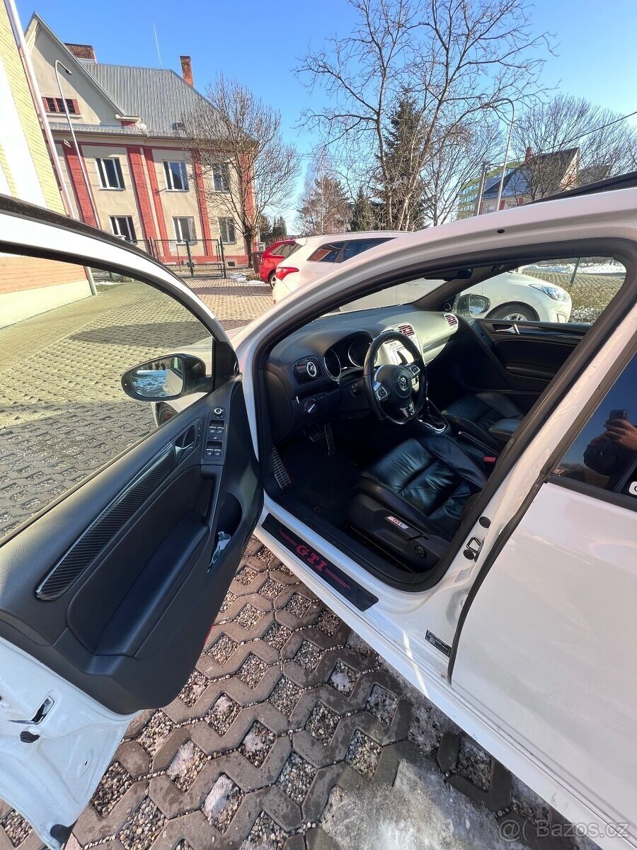 Volkswagen Golf Hatchback 0,0 155 kw