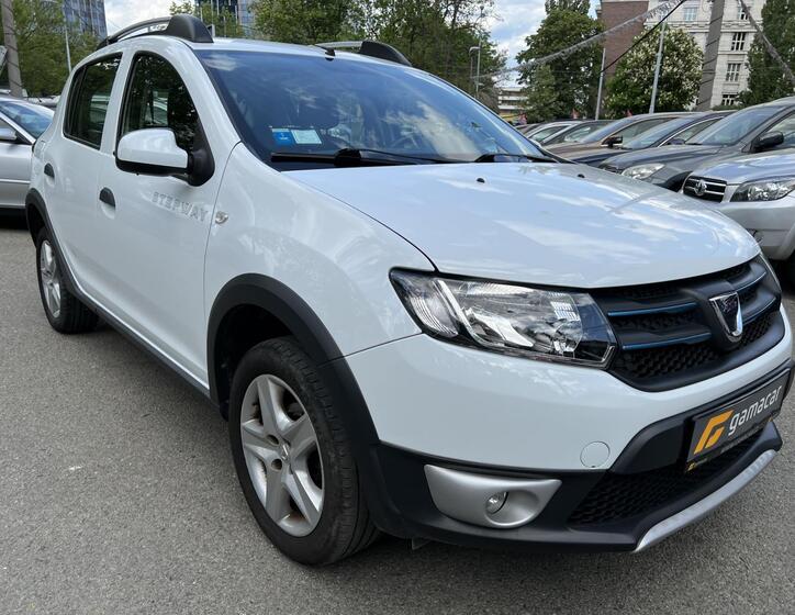Dacia Sandero 22