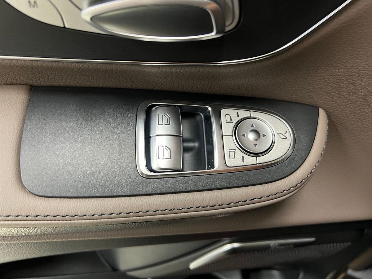 Mercedes-Benz Třídy V Kombi 2,0 l 174 kw