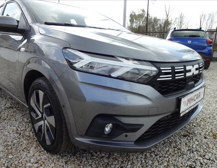 Dacia Sandero Hatchback 999,0 67 kw