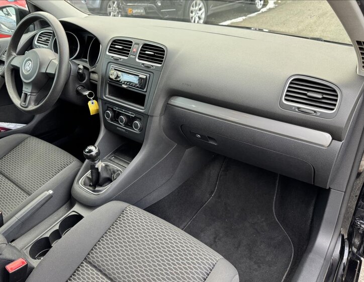 Volkswagen Golf Hatchback 1,6 l 77 kw