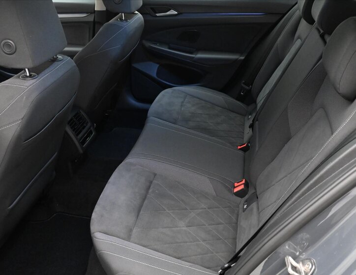 Volkswagen Golf Kombi 2,0 l 110 kw