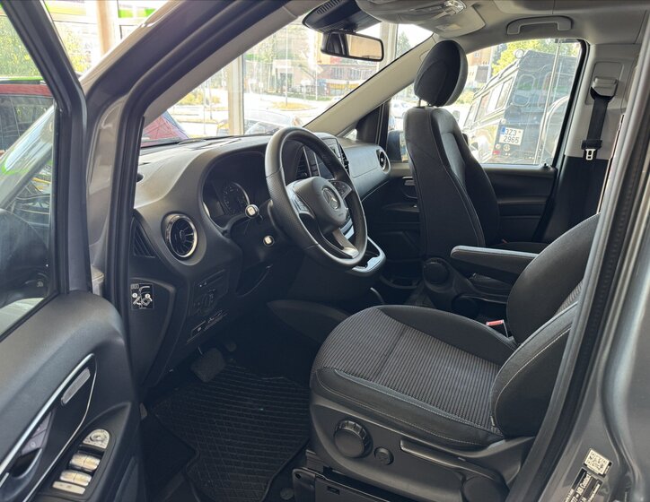 Mercedes-Benz Ostatní Ostatní 2,0 l 120 kw