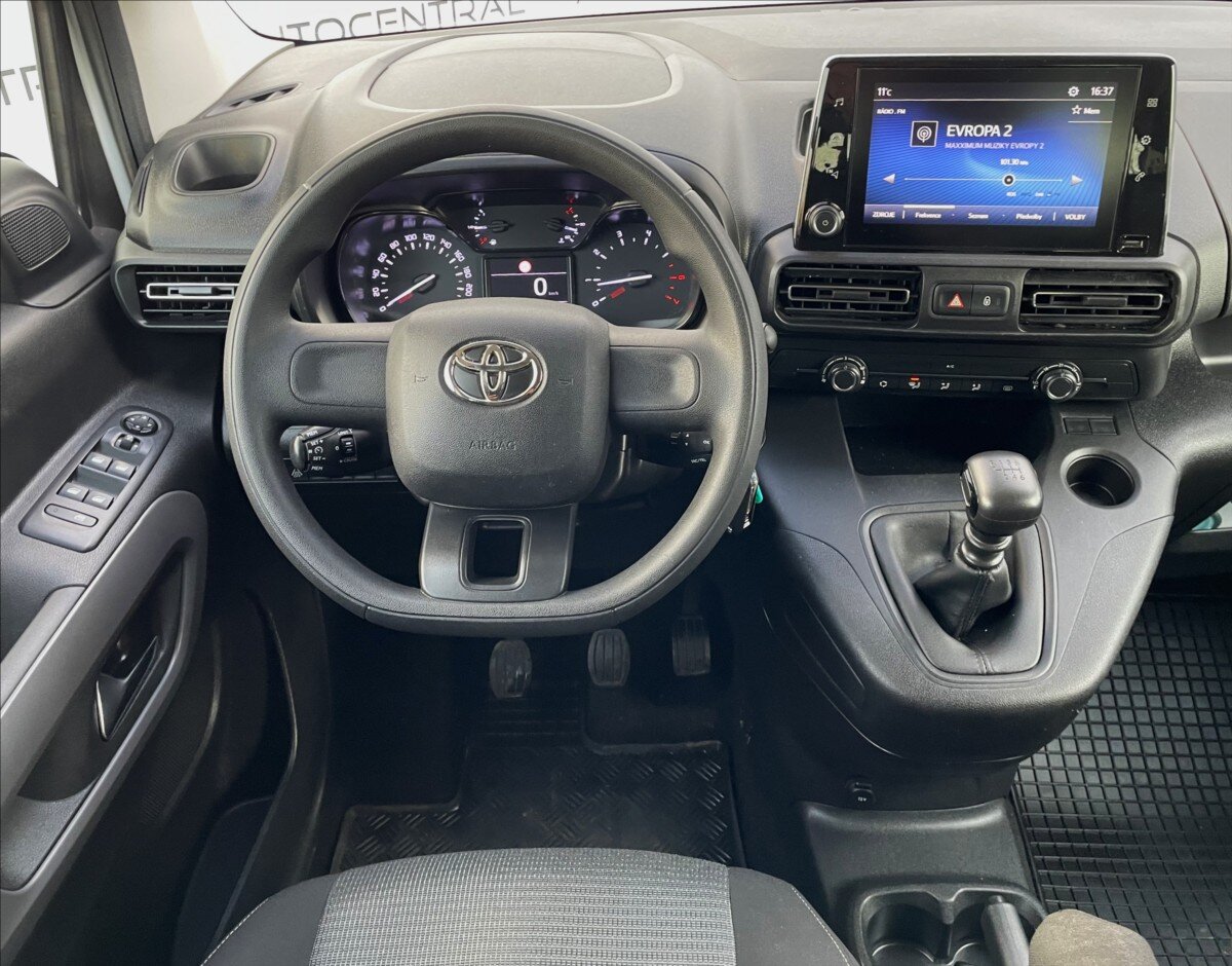 Toyota ProAce City Verso MPV 1,2 l 81 kw