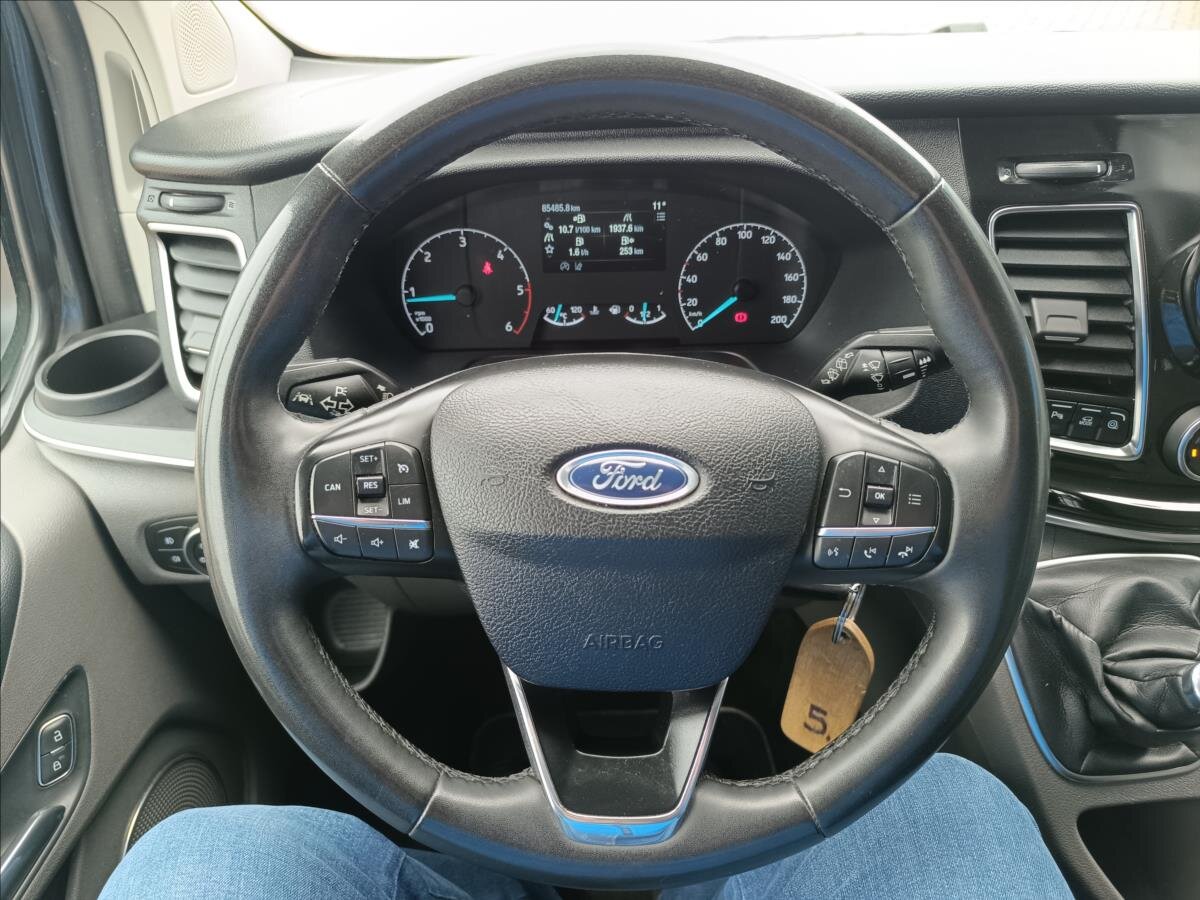 Ford Tourneo Custom MPV 2,0 l 110 kw