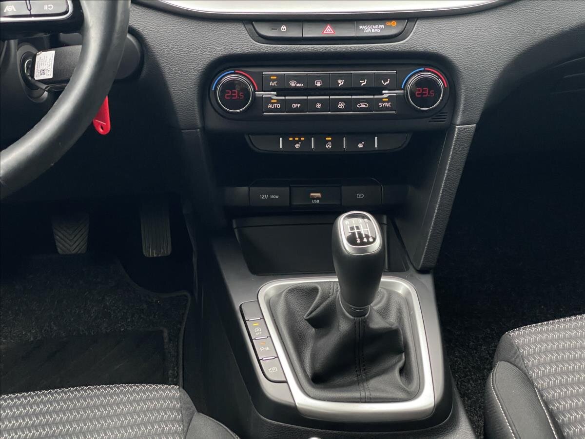 KIA Ceed Hatchback 998,0 74 kw