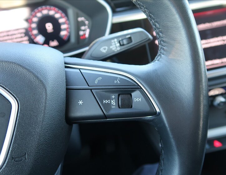 Audi Q3 SUV 2,0 l 110 kw