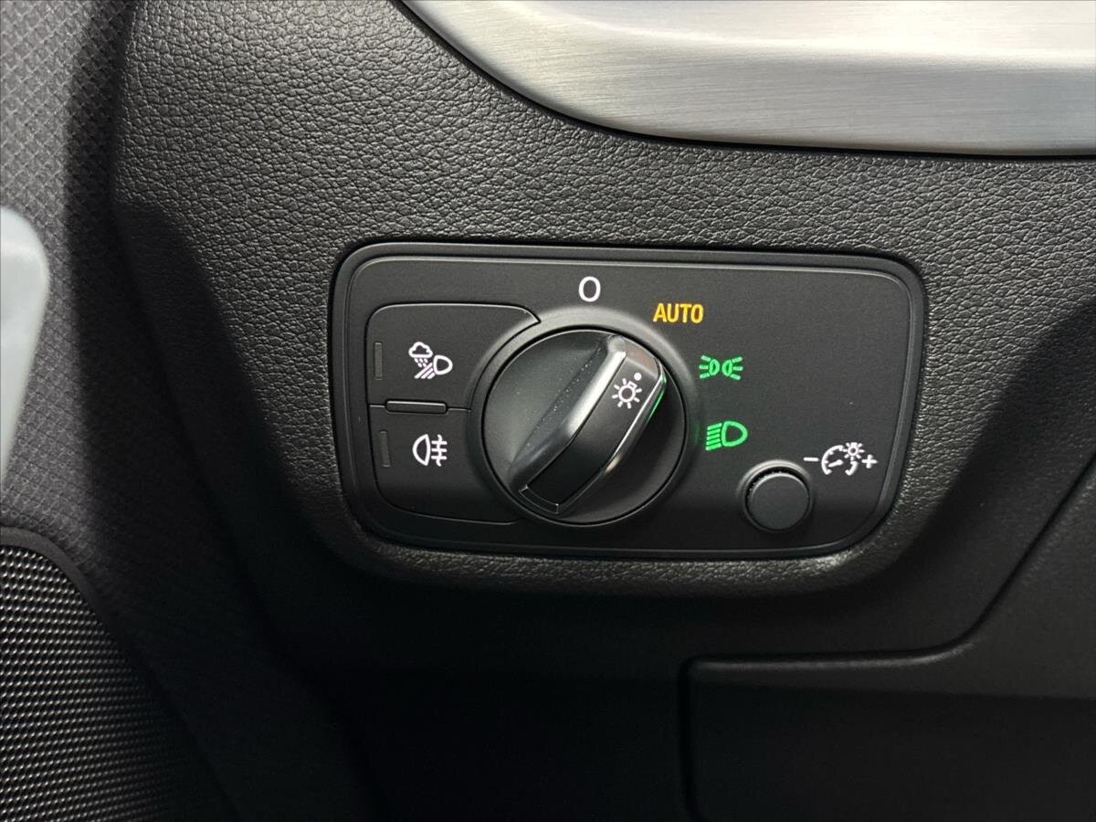 Audi Q2 SUV / Terénní 1,5 l 110 kw