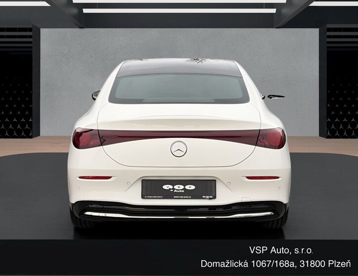 Mercedes-Benz CLA Sedan / Limuzína 1,3 l 120 kw