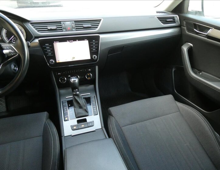 Škoda Superb Liftback 2,0 l 147 kw