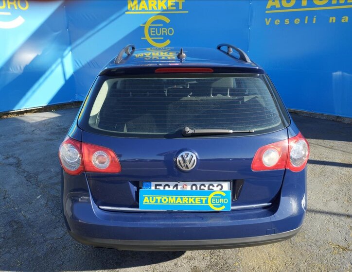 Volkswagen Passat Kombi 2,0 l 103 kw