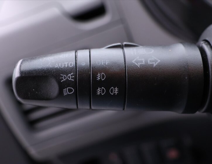 Nissan X-Trail SUV / Terénní 2,0 l 110 kw