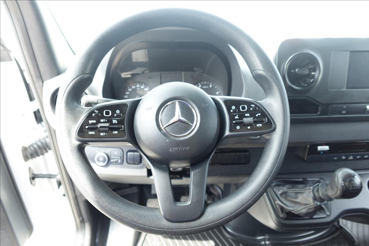 Mercedes-Benz Sprinter Valník 2,0 l 125 kw