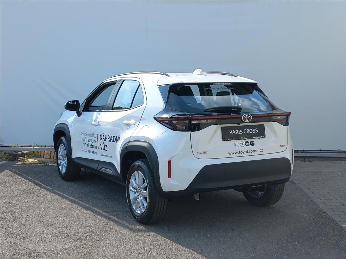 Toyota Yaris Cross CUV / Crossover 1,5 l 68 kw