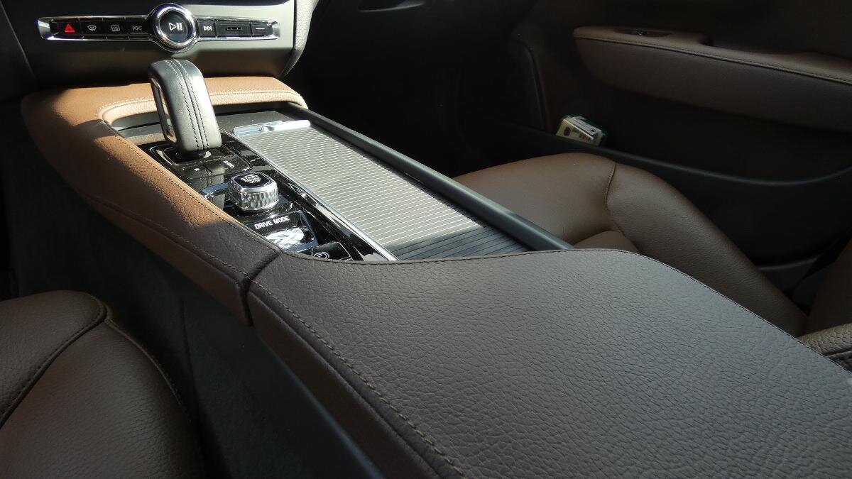 Volvo S90 Sedan / Limuzína 2,0 l 173 kw