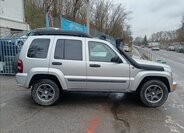 Jeep Cherokee Kombi 2,8 l 120 kw