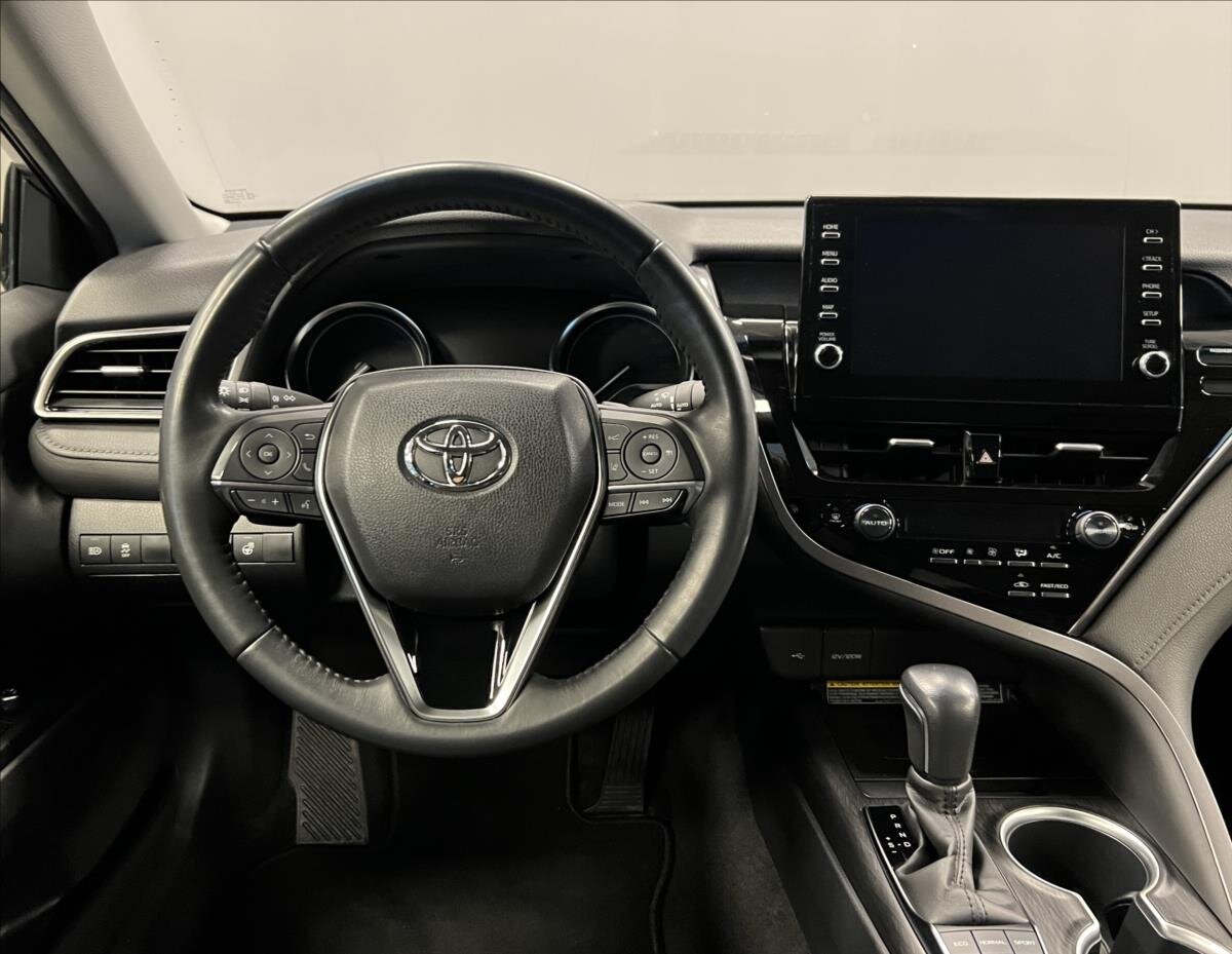 Toyota Camry Sedan 2,5 l 131 kw