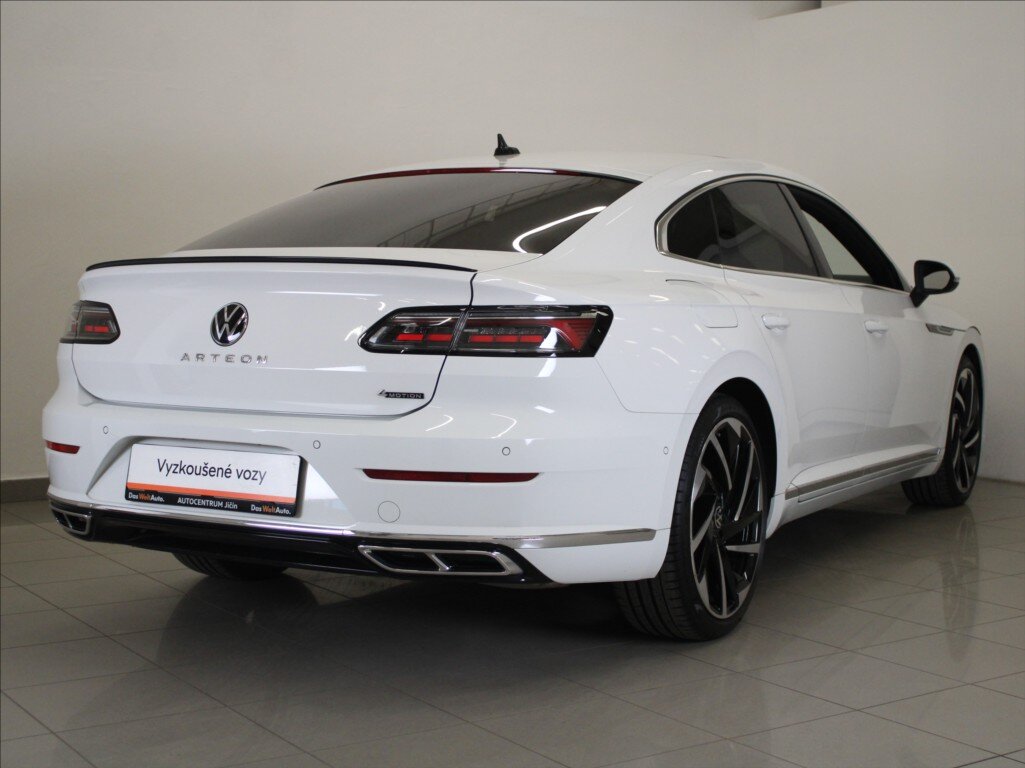 Volkswagen Arteon Liftback 2,0 l 206 kw