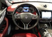 Maserati Levante SUV / Terénní 3,0 l 316 kw