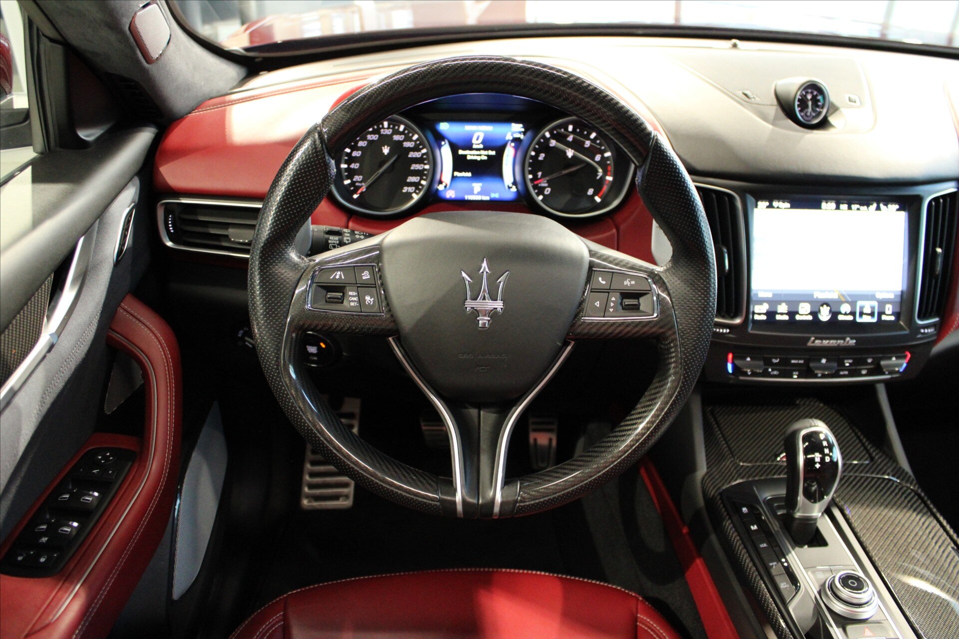 Maserati Levante SUV / Terénní 3,0 l 316 kw