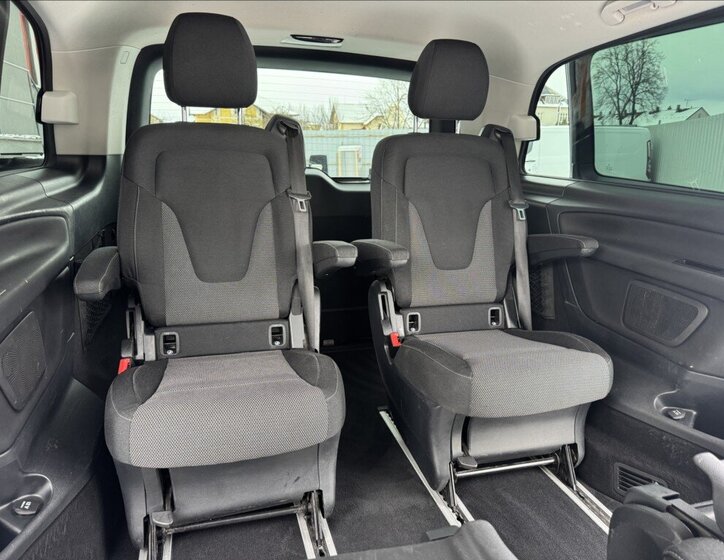 Mercedes-Benz Třídy V 21