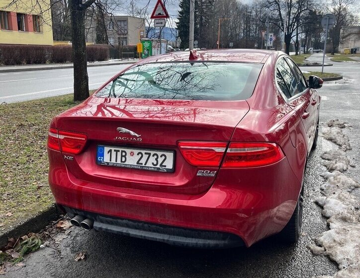 Jaguar XE Sedan / Limuzína 0,0 0