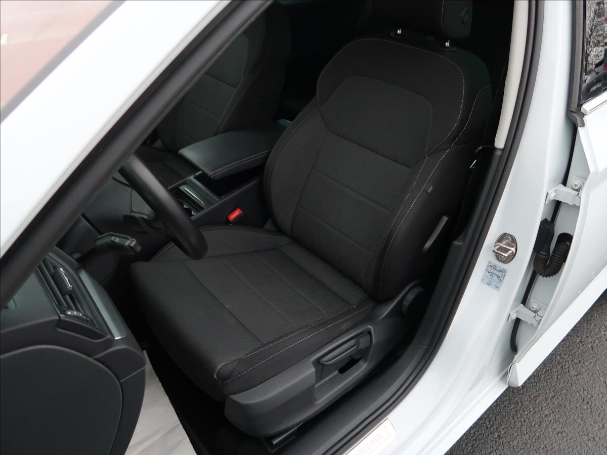 Škoda Superb Kombi 2,0 l 110 kw