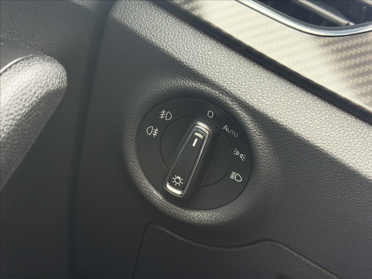 Škoda Kamiq SUV / Terénní 1,5 l 110 kw