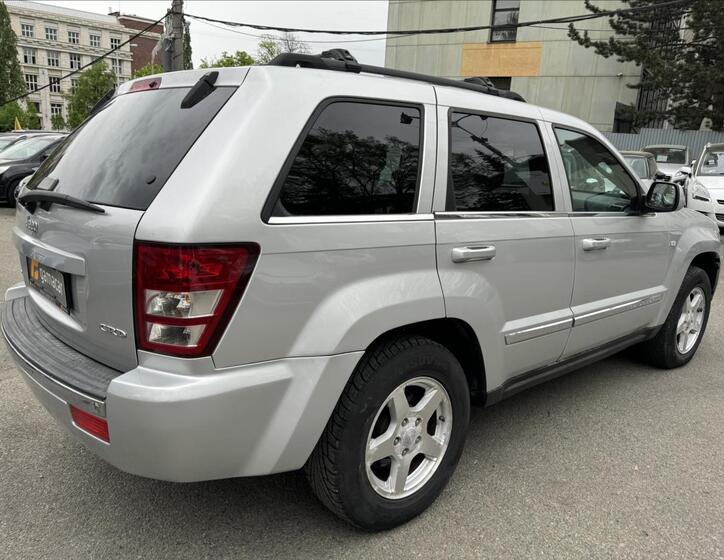 Jeep Grand Cherokee 10