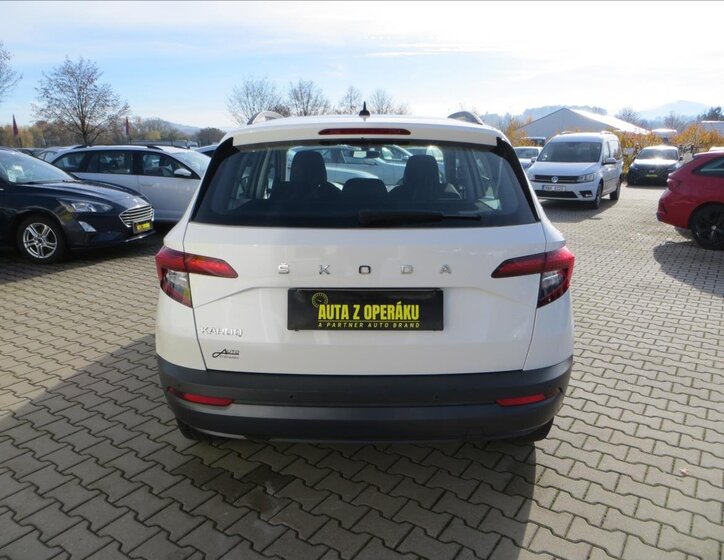 Škoda Karoq SUV / Terénní 1,5 l 110 kw