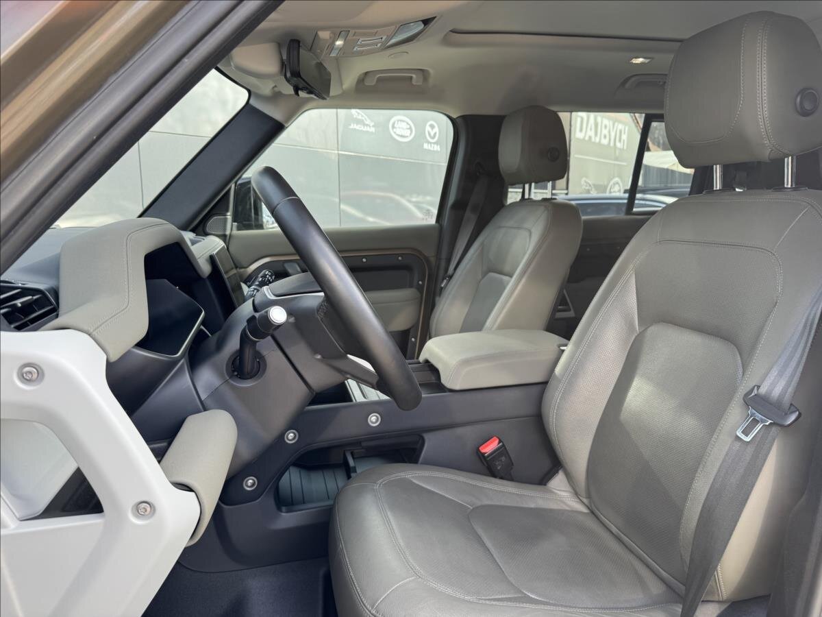Land Rover Defender SUV / Terénní 3,0 l 183 kw