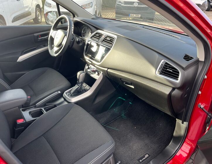 Suzuki SX4 S-Cross 15