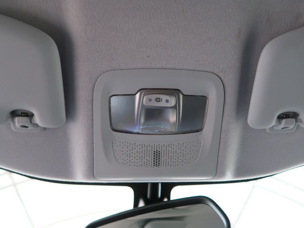 Peugeot 208 Hatchback 1,2 l 61 kw